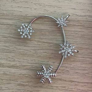 Snowflake earrings